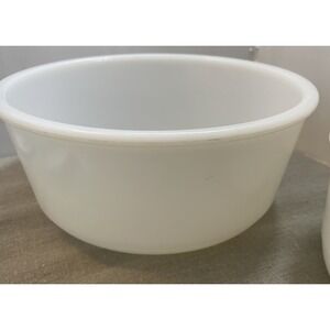 Sunbeam White Milk‎ Glass set of 2 nesting Mixing Bowls Glassbake Vtg